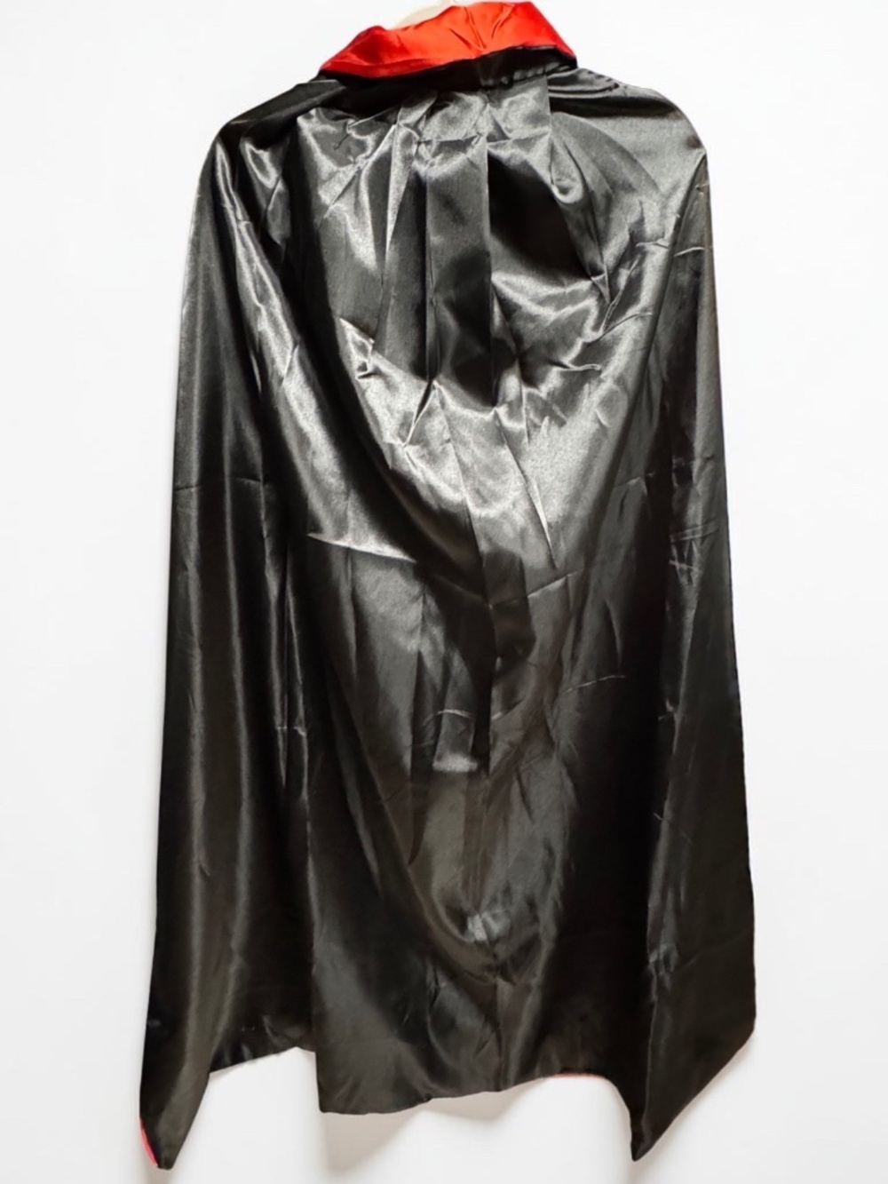 Vampire Cape Black Red Satin Cloak 48” Halloween Costume NWT - Picture 3 of 10